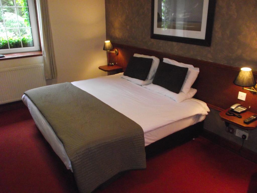 The Dalgarven House Hotel Kilwinning Bagian luar foto