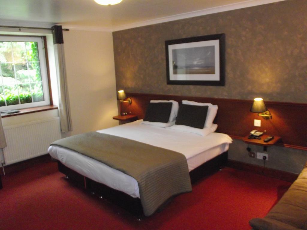 The Dalgarven House Hotel Kilwinning Bagian luar foto