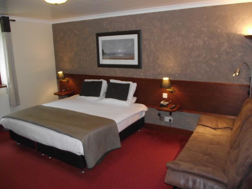 The Dalgarven House Hotel Kilwinning Bagian luar foto