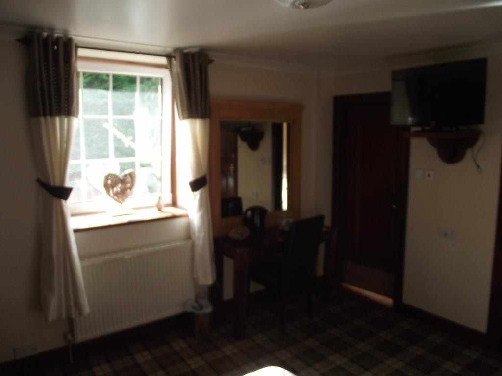 The Dalgarven House Hotel Kilwinning Bagian luar foto